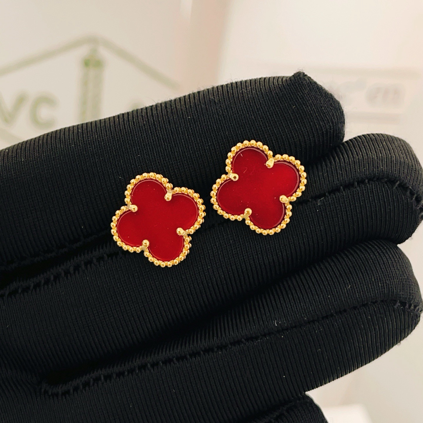 高仿首飾VanCleef&Arpels*RD40400紅玉髓耳釘黃金款大號