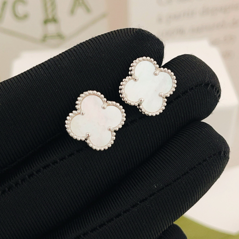 高仿首飾VanCleef&Arpels*RF48600貝母耳釘白金款大號