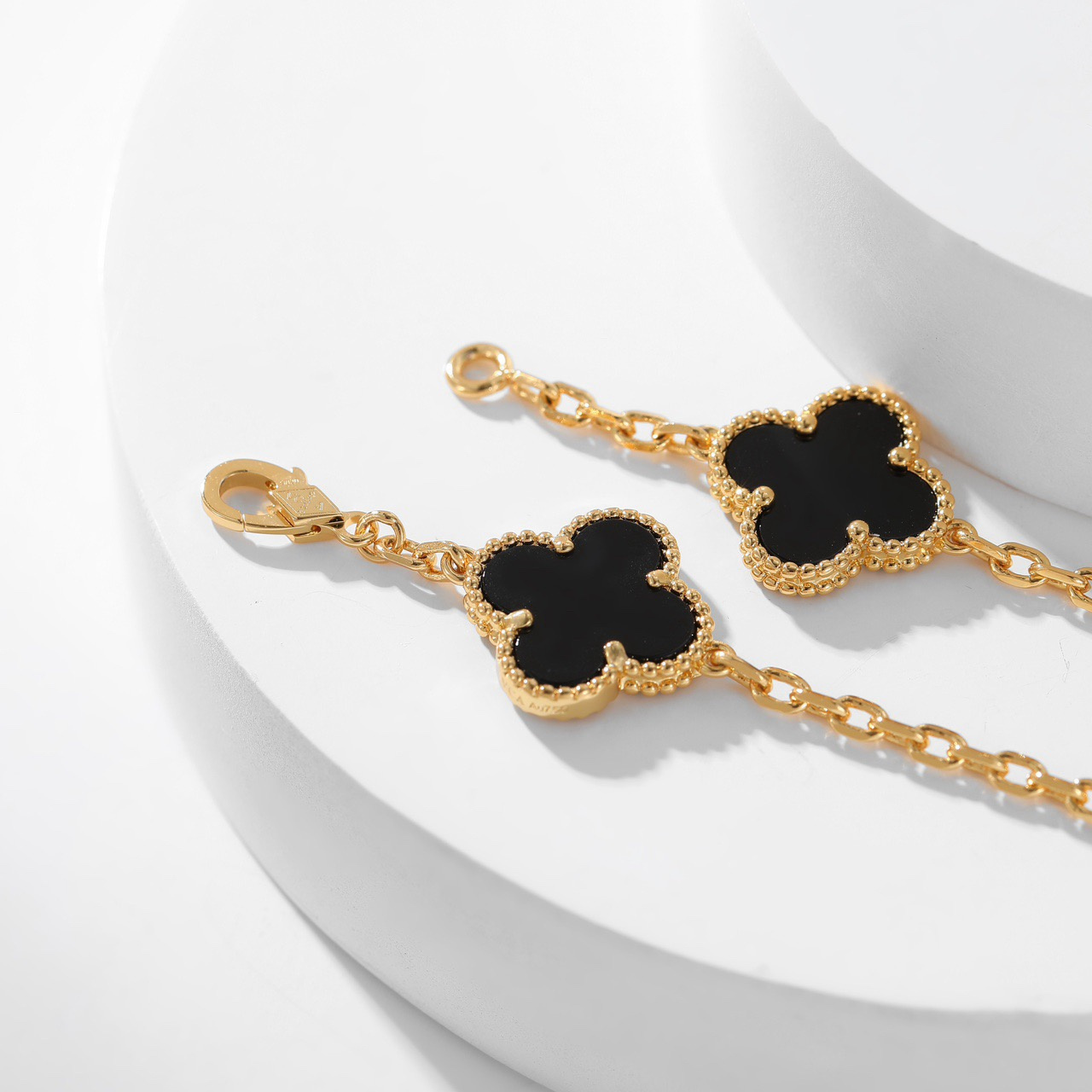 高仿首飾VanCleef&Arpels*RA43100十花黑瑪瑙黃金頸鏈