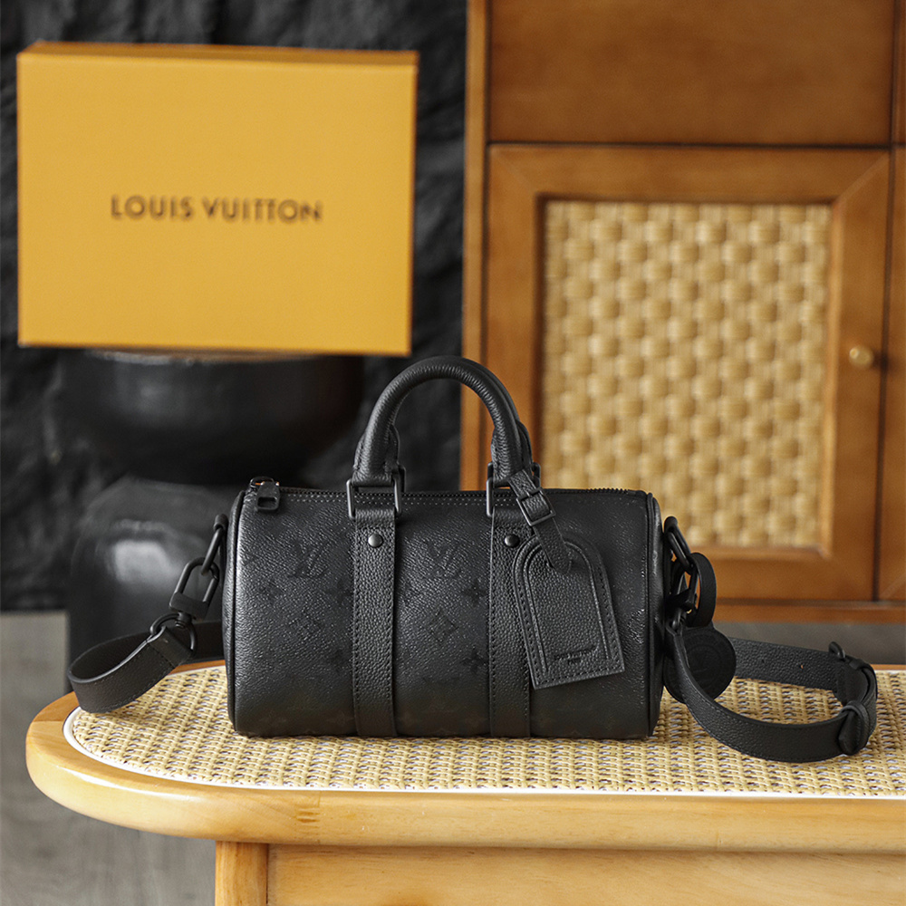 高仿LV*Keepall25系列M28369男士單肩包免檢版