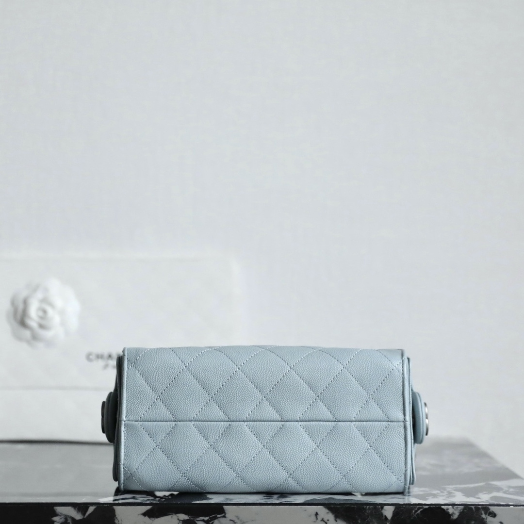 高仿Chanel*26C/25Bag系列AS5311小牛皮手袋Mini霧霾藍免檢版