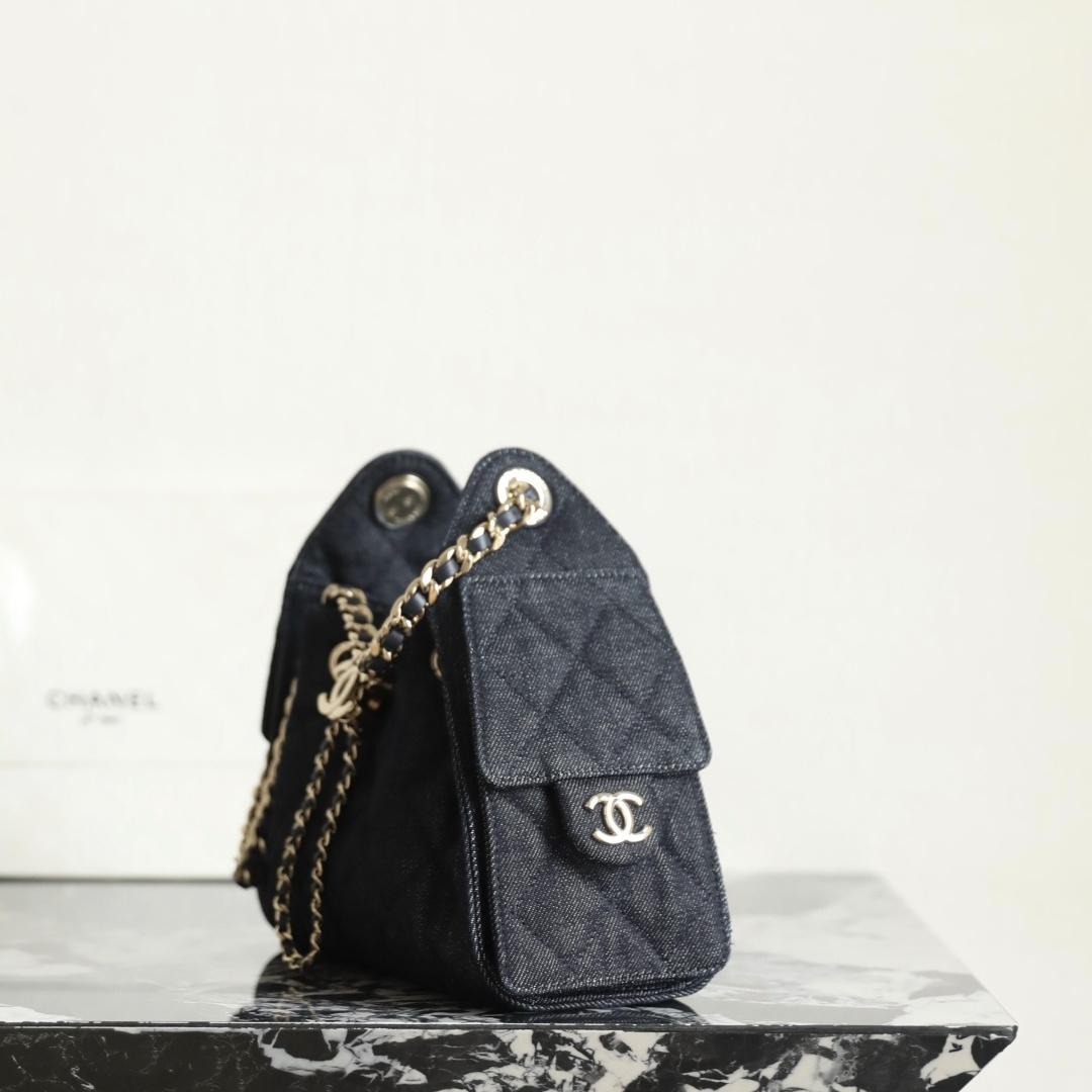 高仿Chanel*26P/25Bag系列AS5631水洗牛仔布手袋Mini黑色免檢版