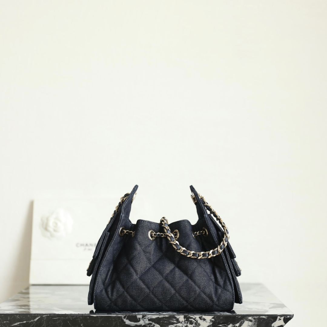高仿Chanel*26P/25Bag系列AS5631水洗牛仔布手袋Mini黑色免檢版
