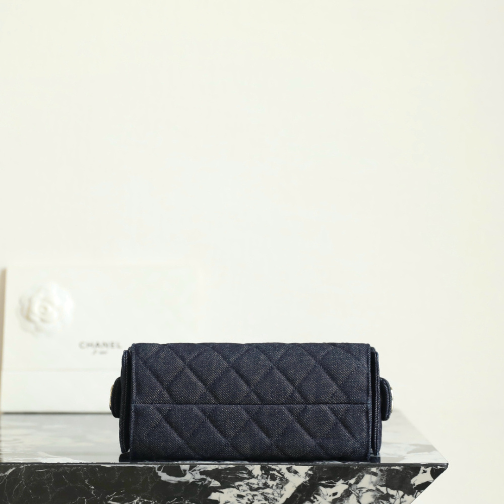 高仿Chanel*26P/25Bag系列AS5631水洗牛仔布手袋Mini黑色免檢版