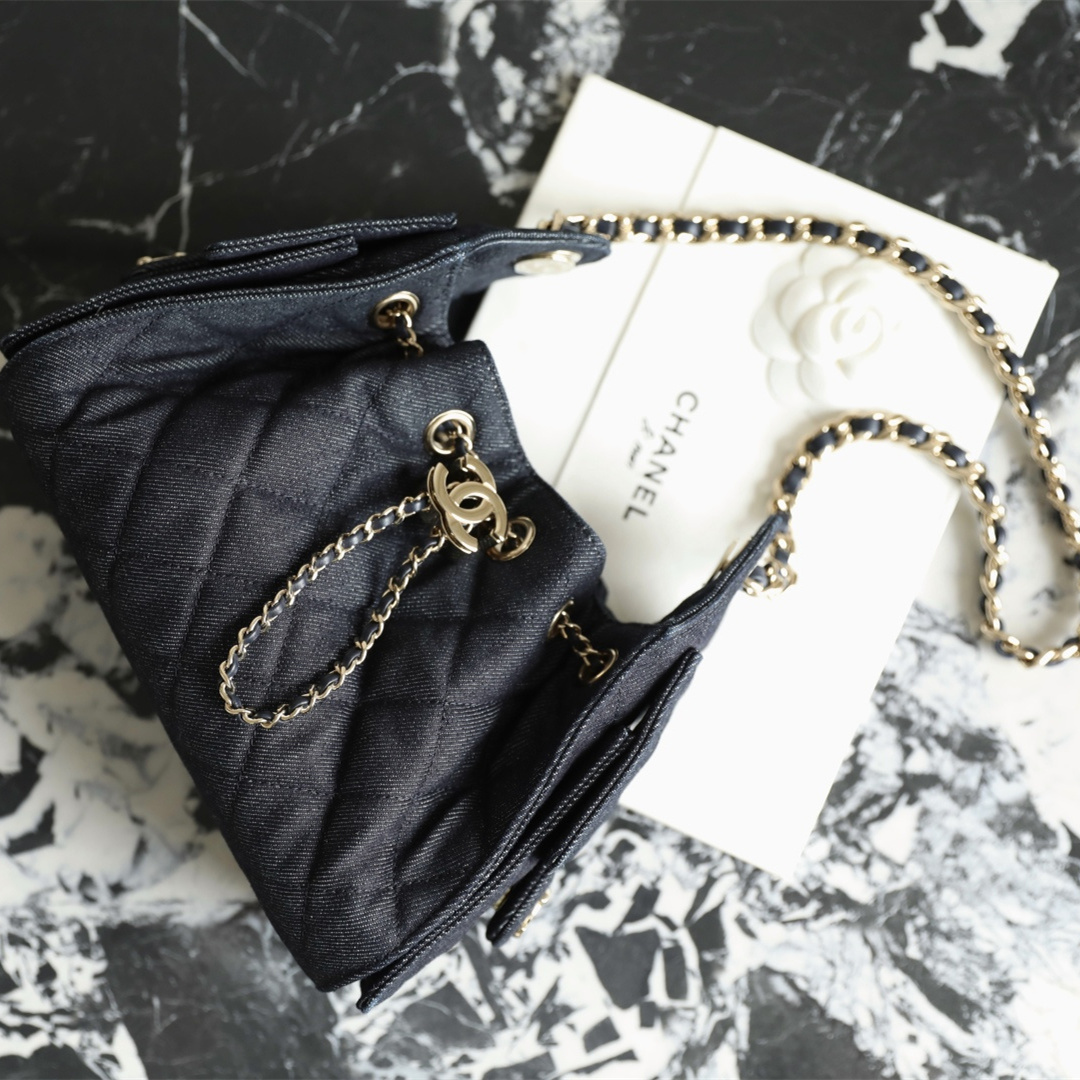 高仿Chanel*26P/25Bag系列AS5631水洗牛仔布手袋Mini黑色免檢版
