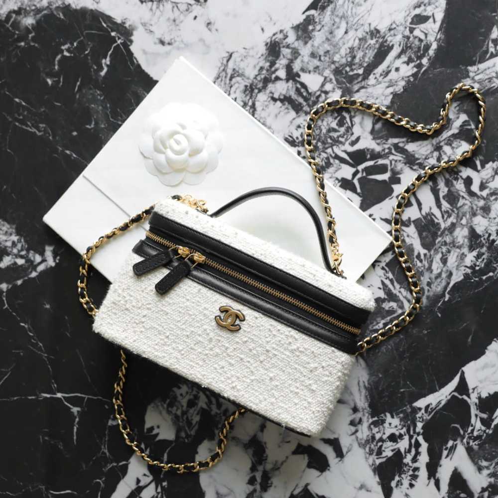 高仿Chanel*26M系列AP5164軟呢拼皮化妝包黑白色免檢版