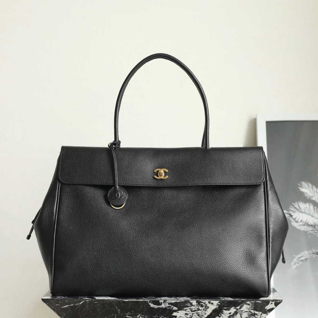 高仿Chanel*26S系列AS6289粒面小牛皮單肩包黑色大號免檢版
