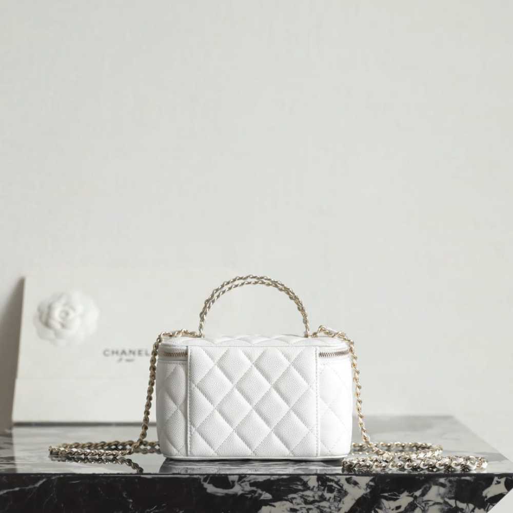 高仿Chanel*26S系列AP5182小球紋牛皮盒子包白色免檢版