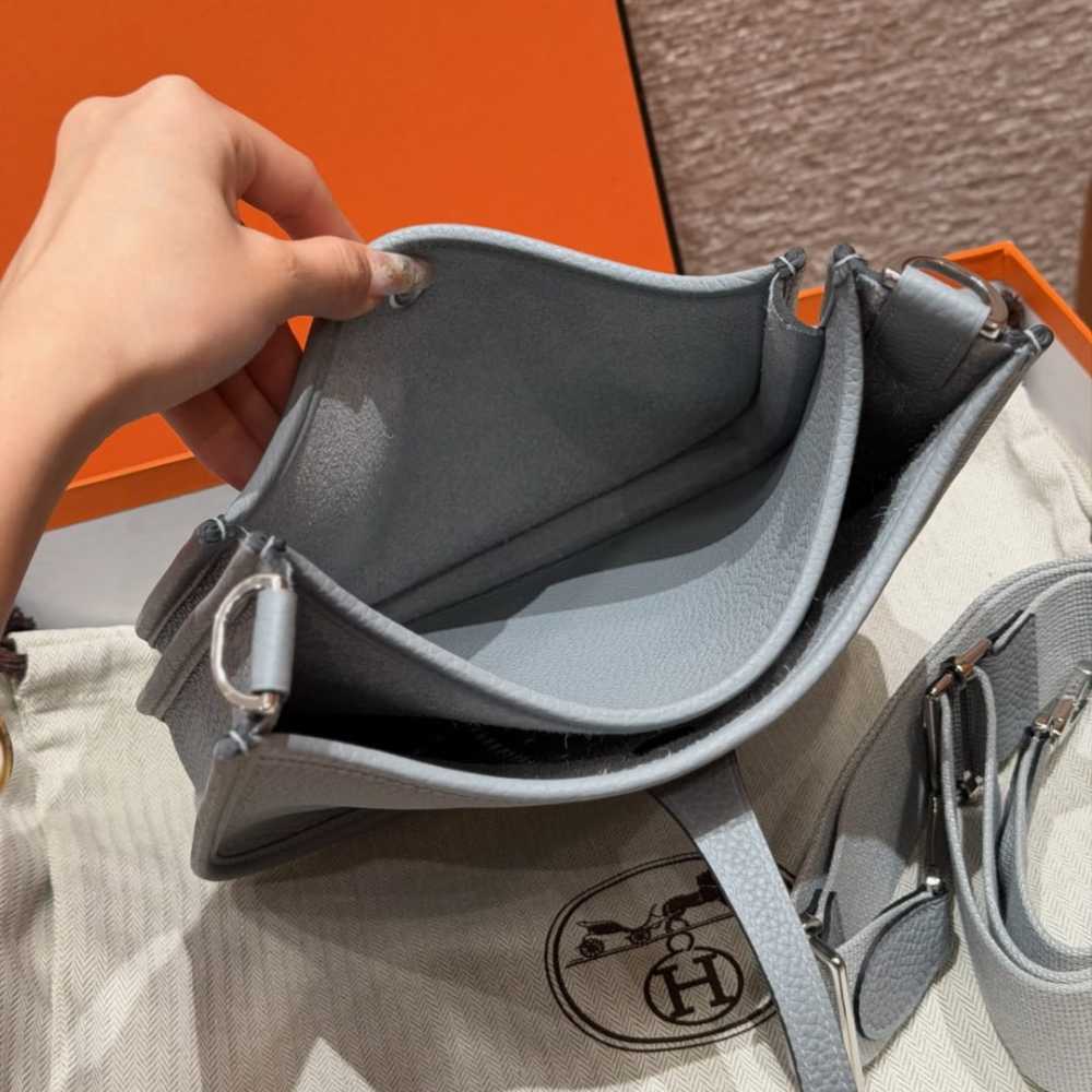 高仿Hermes*Evelyne23系列H087941CKP0木偶灰銀扣純手工