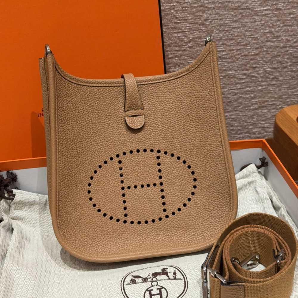 高仿Hermes*Evelyne23系列H087941CK1H餅乾色銀扣純手工
