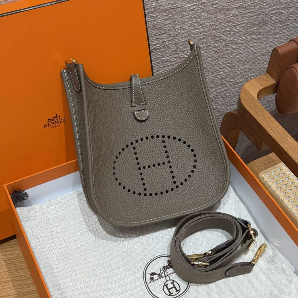高仿Hermes*Evelyne23系列H087941CK18大象灰金扣純手工