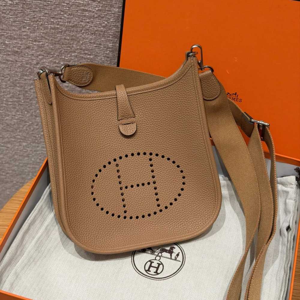 高仿Hermes*Evelyne23系列H087941CK1H餅乾色銀扣純手工