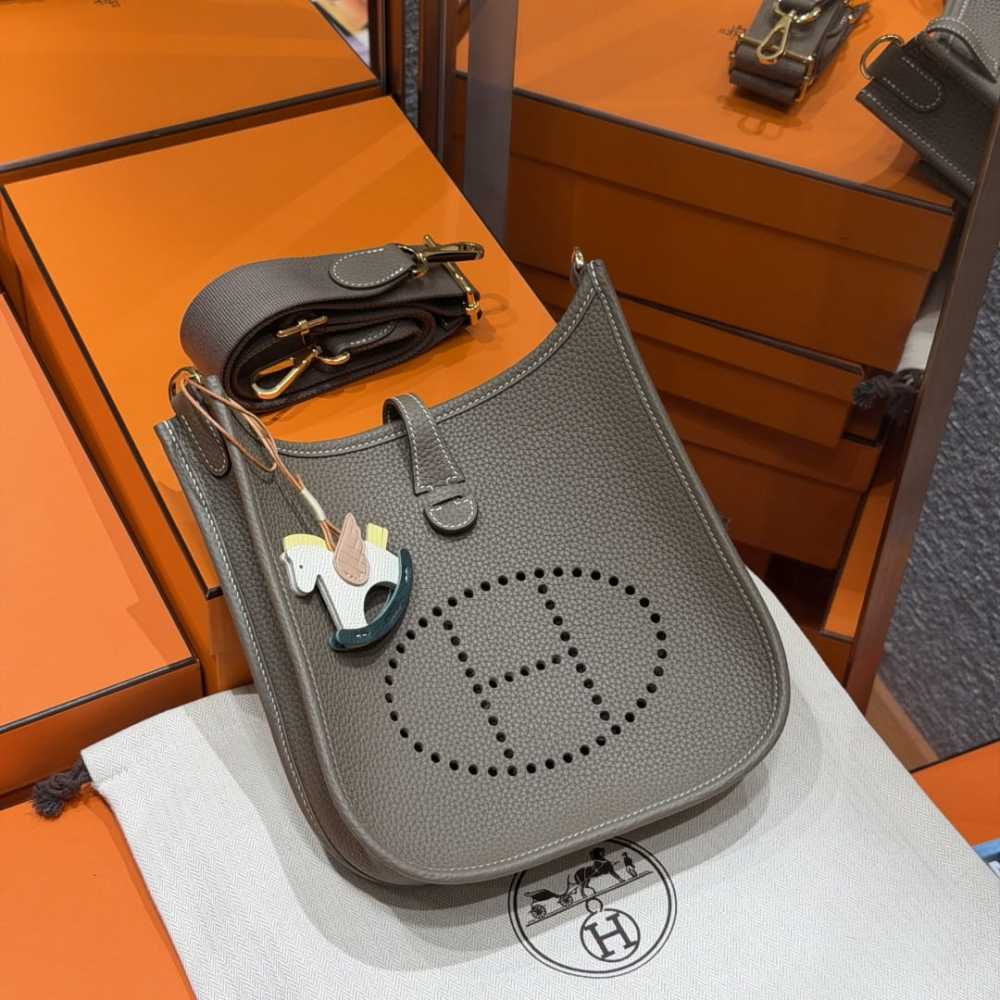 高仿Hermes*Evelyne23系列H087941CK18大象灰金扣純手工