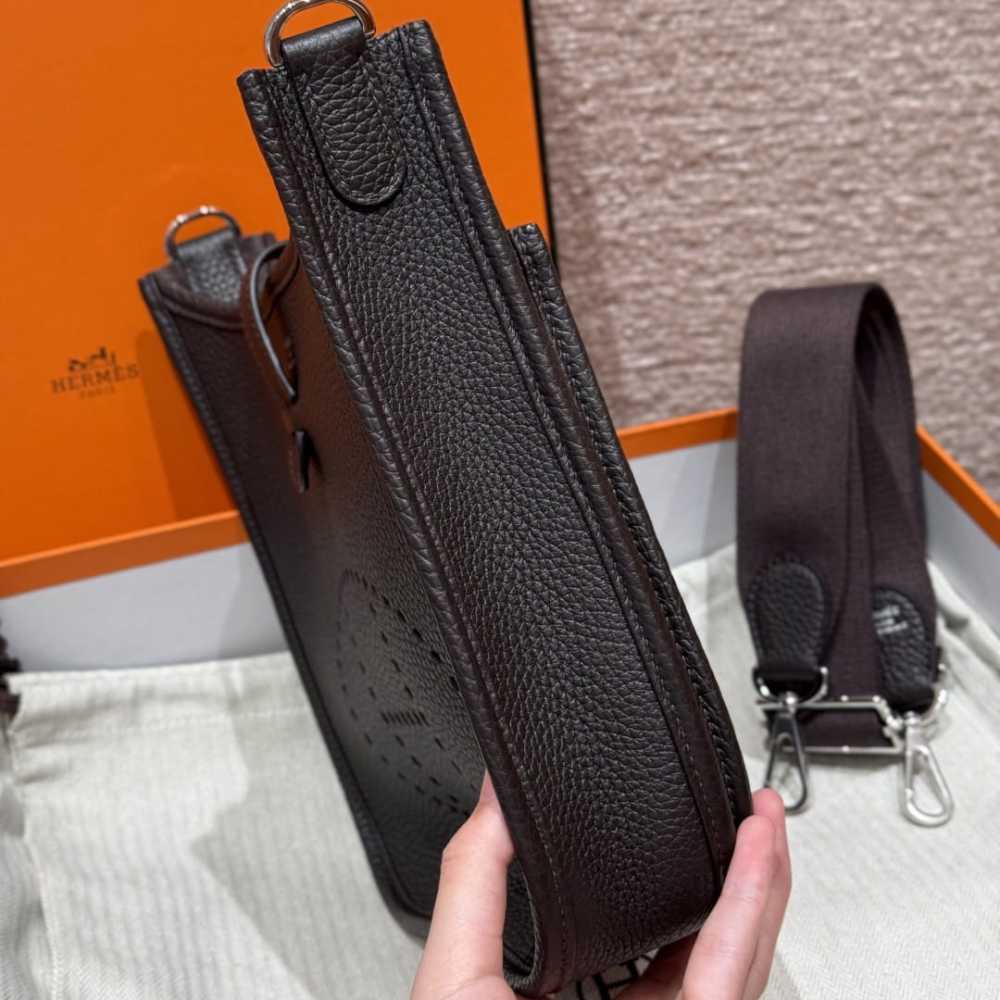 高仿Hermes*Evelyne23系列H087941CK46烏木色銀扣純手工