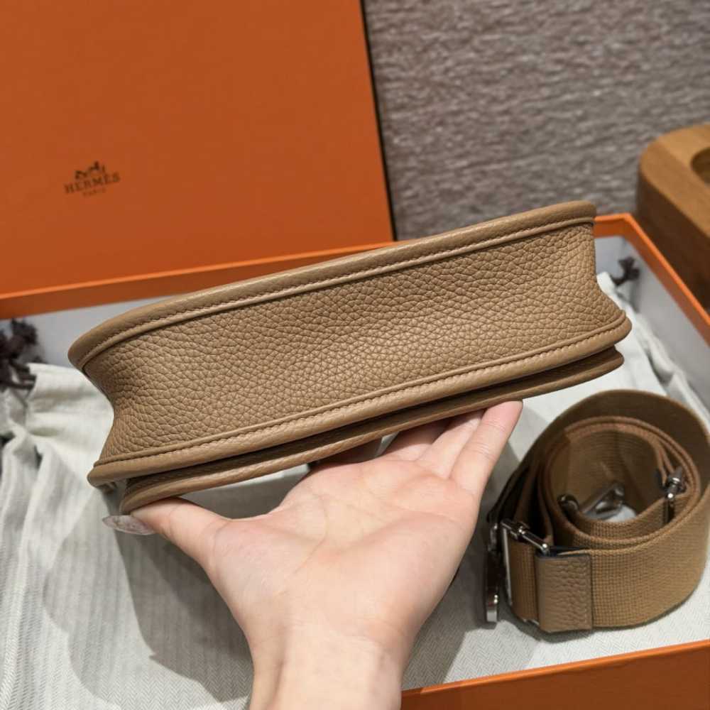 高仿Hermes*Evelyne23系列H087941CK1H餅乾色銀扣純手工