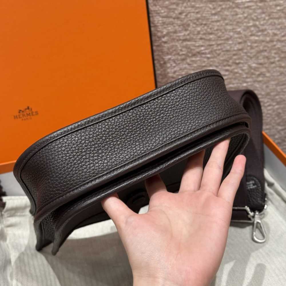 高仿Hermes*Evelyne23系列H087941CK46烏木色銀扣純手工