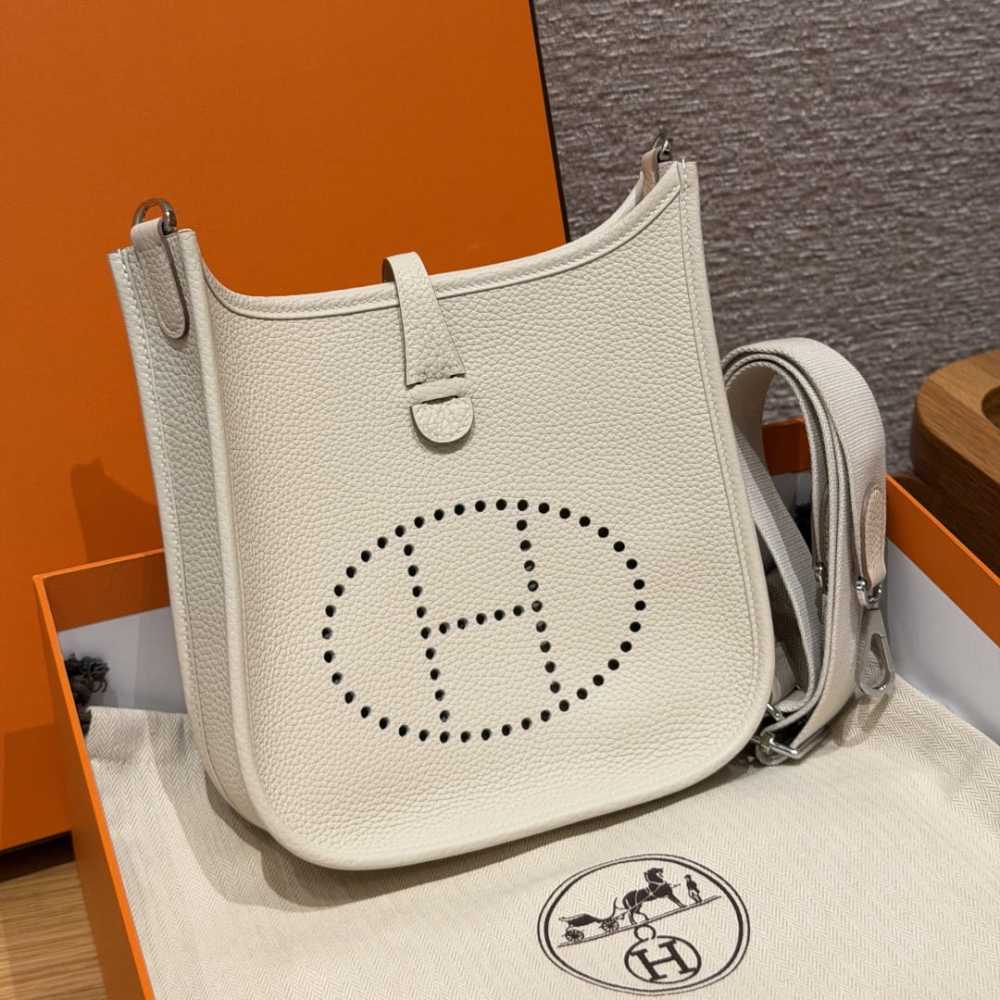 高仿Hermes*Evelyne23系列H087941CKI2奶昔白銀扣純手工