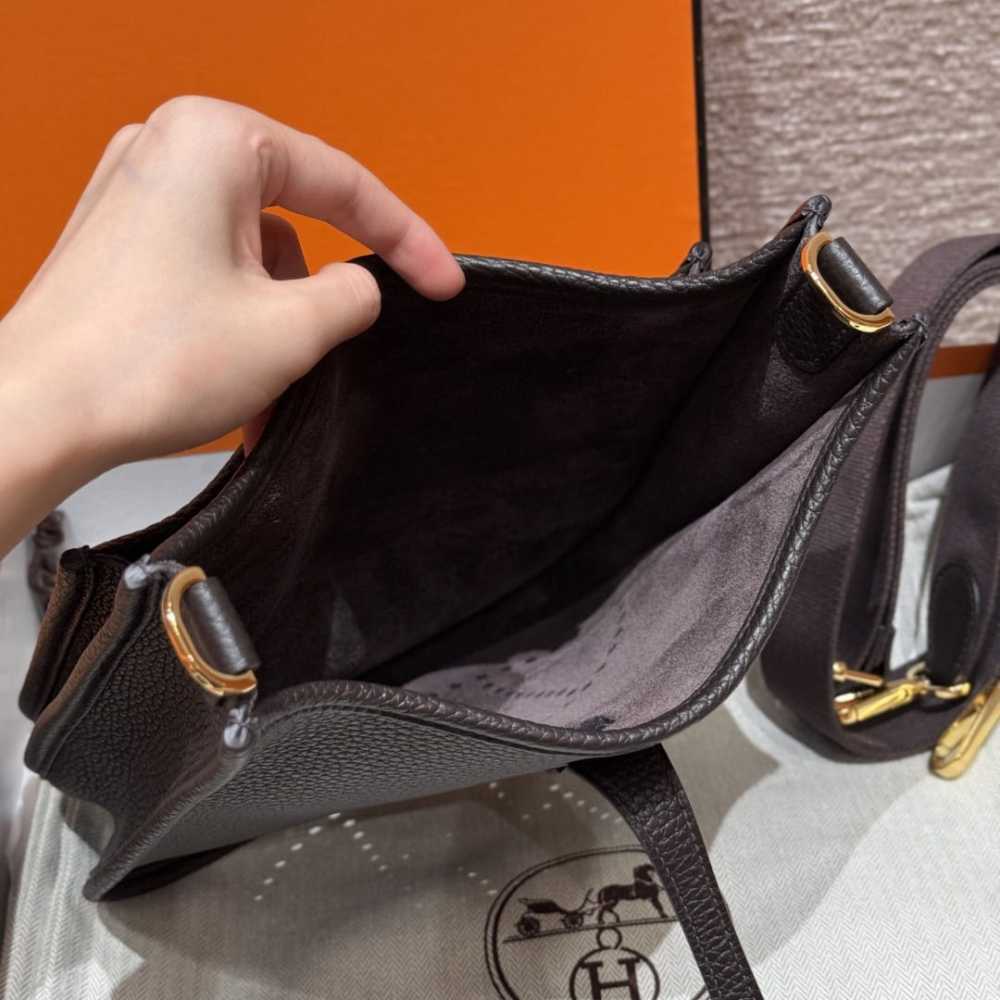 高仿Hermes*Evelyne23系列H087941CK46烏木色金扣純手工