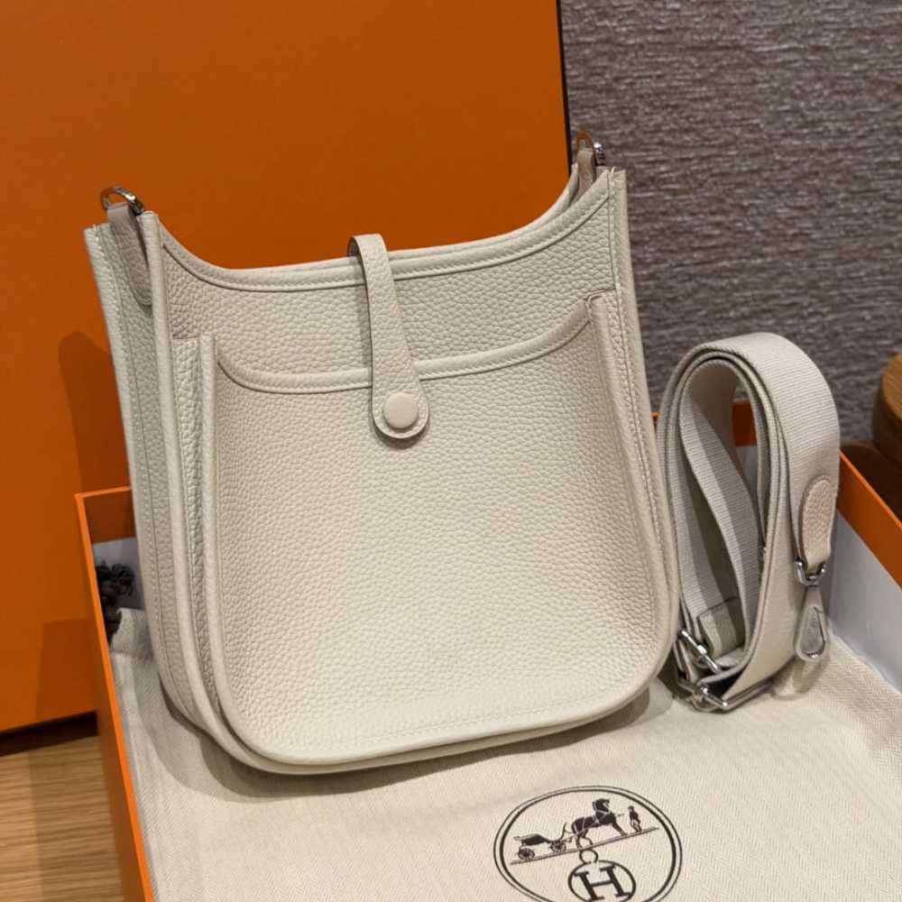 高仿Hermes*Evelyne23系列H087941CKI2奶昔白銀扣純手工