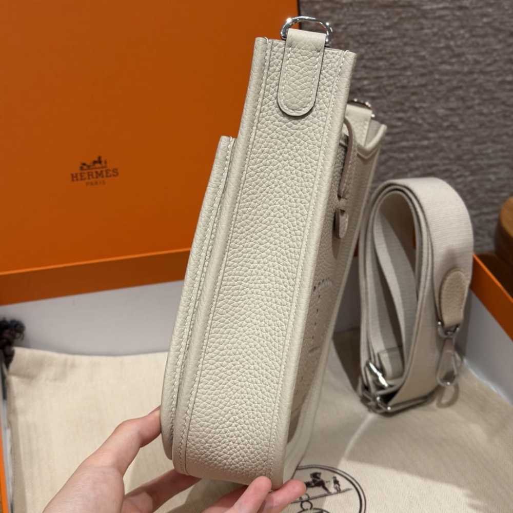 高仿Hermes*Evelyne23系列H087941CKI2奶昔白銀扣純手工
