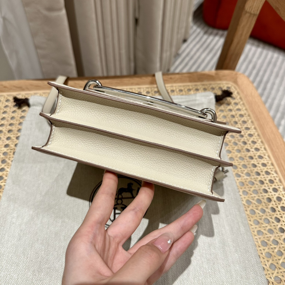 高仿Hermes*Roulis19系列H070509CK12奶昔白銀扣純手工