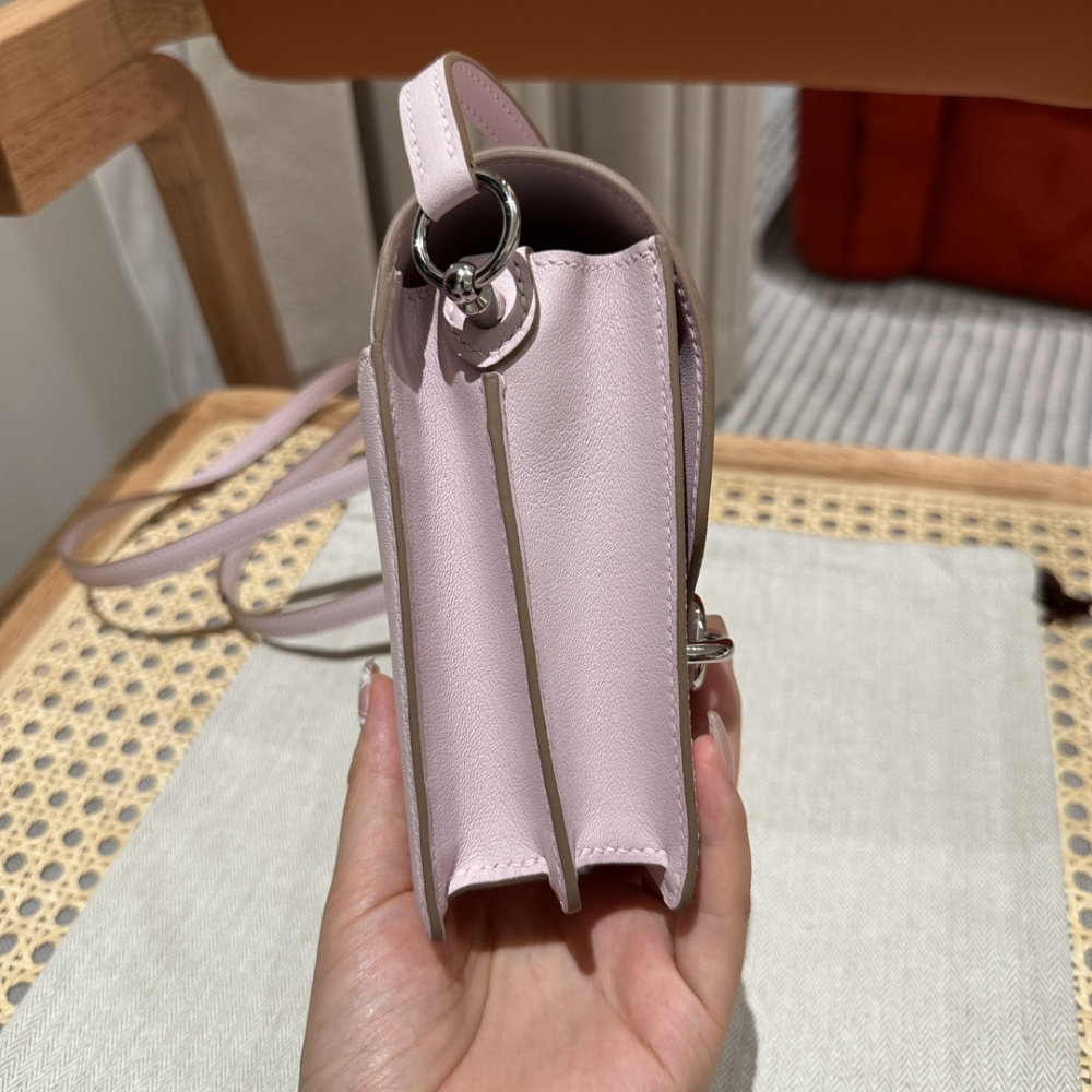 高仿Hermes*Roulis19系列H070509CK0L夢幻紫銀扣山羊皮純手工