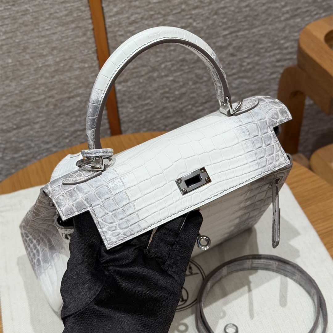 高仿Hermes*Kelly25系列H043220N50喜馬拉雅銀扣鱷魚皮純手工