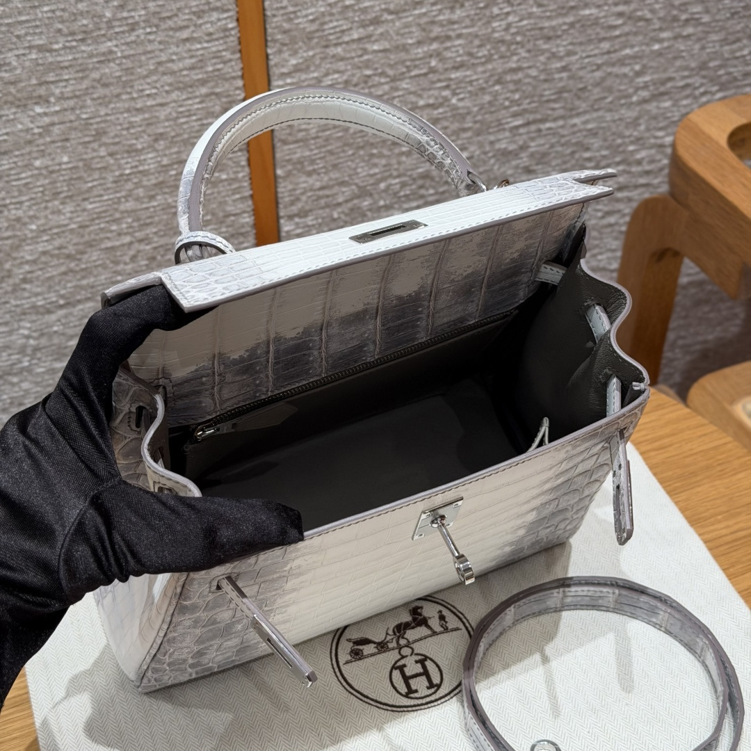 高仿Hermes*Kelly25系列H043220N50喜馬拉雅銀扣鱷魚皮純手工