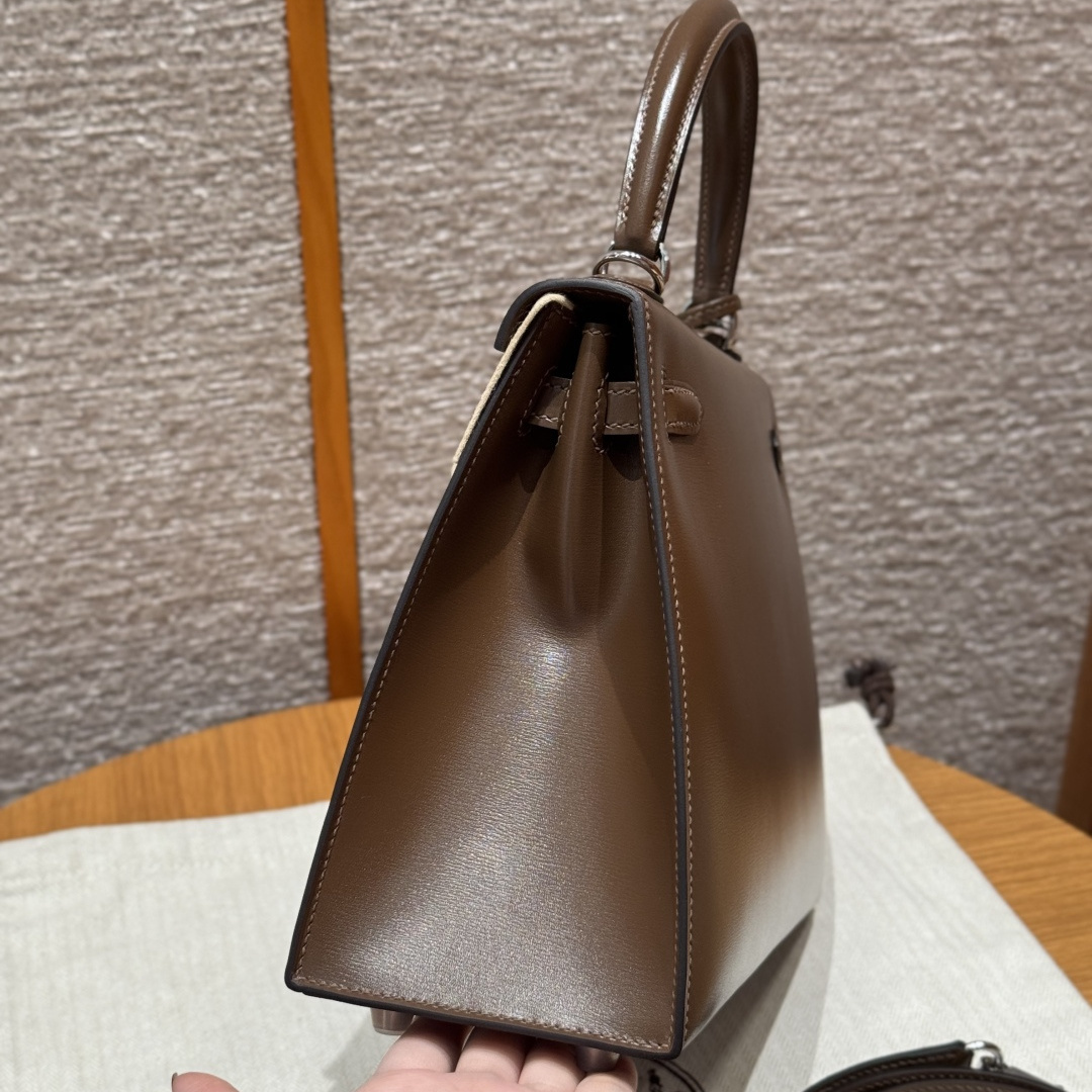 高仿Hermes*Kelly25系列H043110BO3G栗子色牛皮銀扣純手工