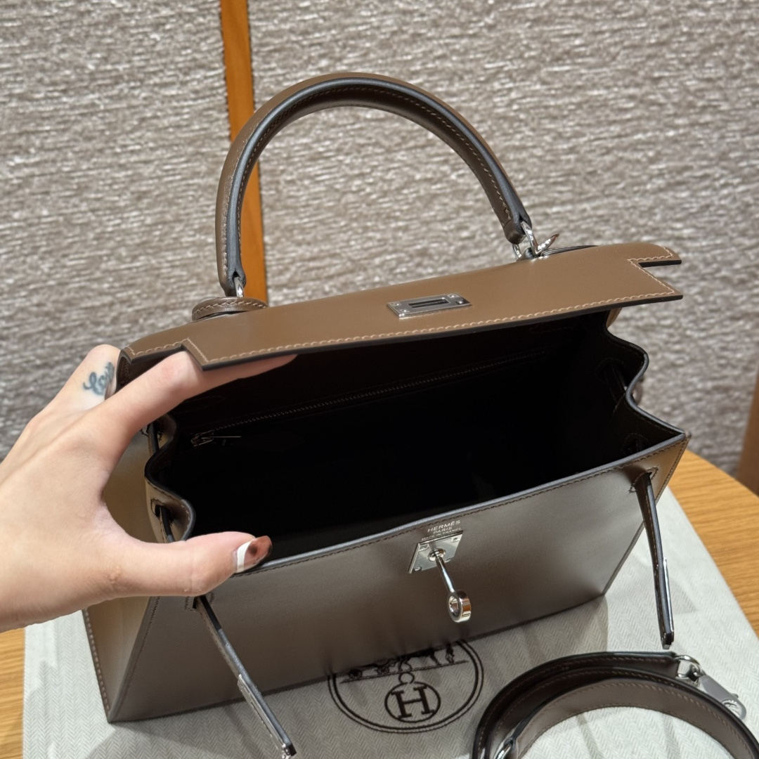 高仿Hermes*Kelly25系列H043110BO3G栗子色牛皮銀扣純手工