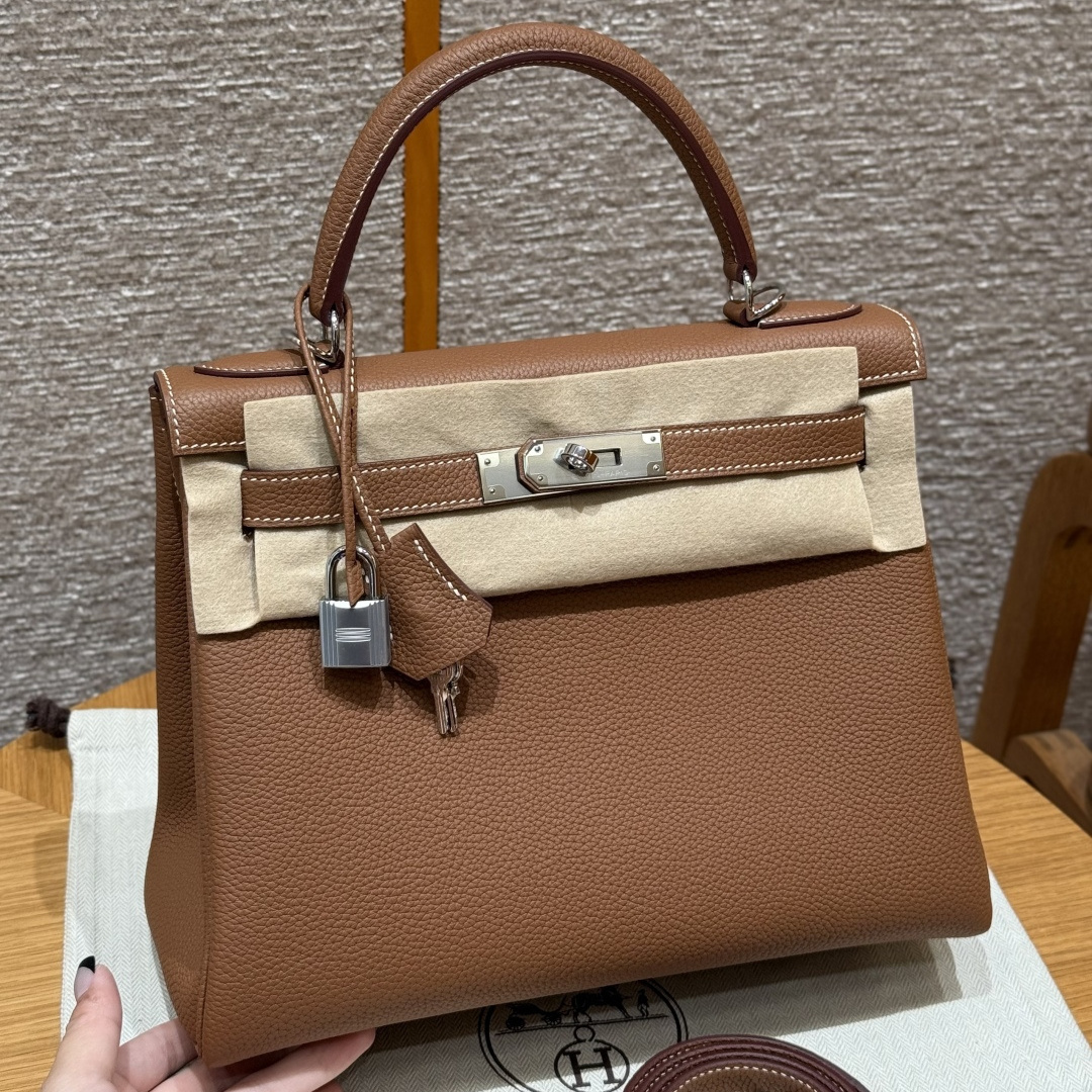 高仿Hermes*Kelly28系列H043230TC37金棕色銀扣牛皮純手工