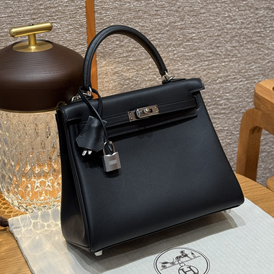 高仿Hermes*Kelly25系列H043220WS89黑色銀扣牛皮純手工