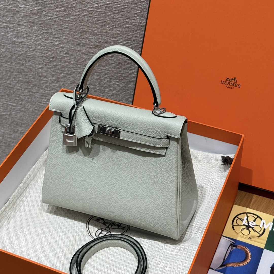 高仿Hermes*Kelly25系列H043220TC0W冰晶灰銀扣牛皮純手工