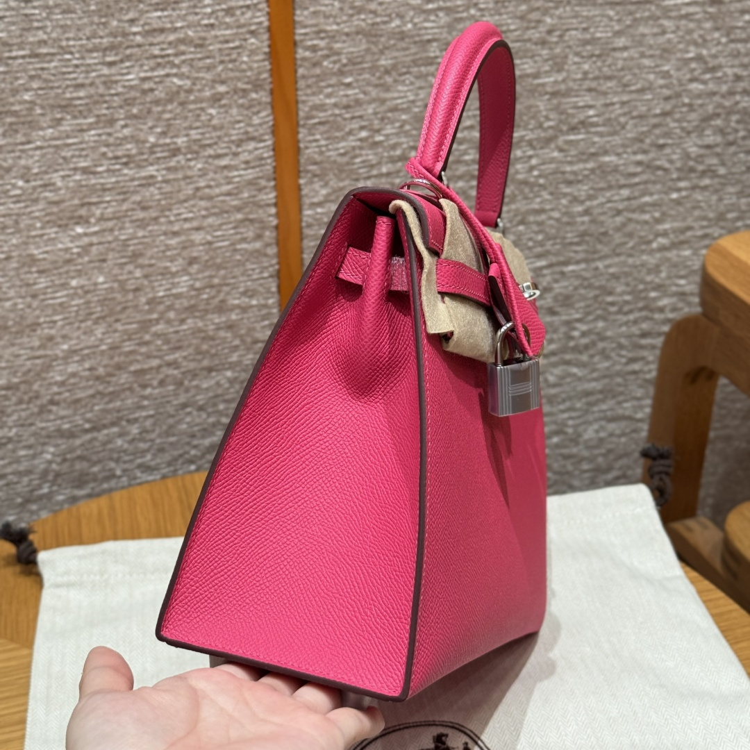 高仿Hermes*Kelly25系列H043110EPI6極致粉銀扣牛皮純手工