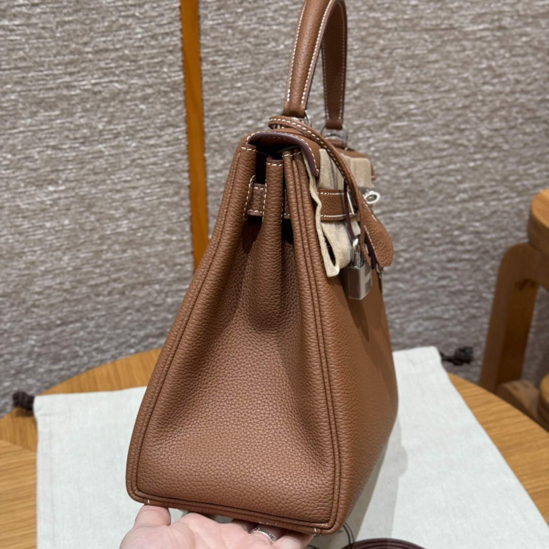 高仿Hermes*Kelly28系列H043230TC37金棕色銀扣牛皮純手工