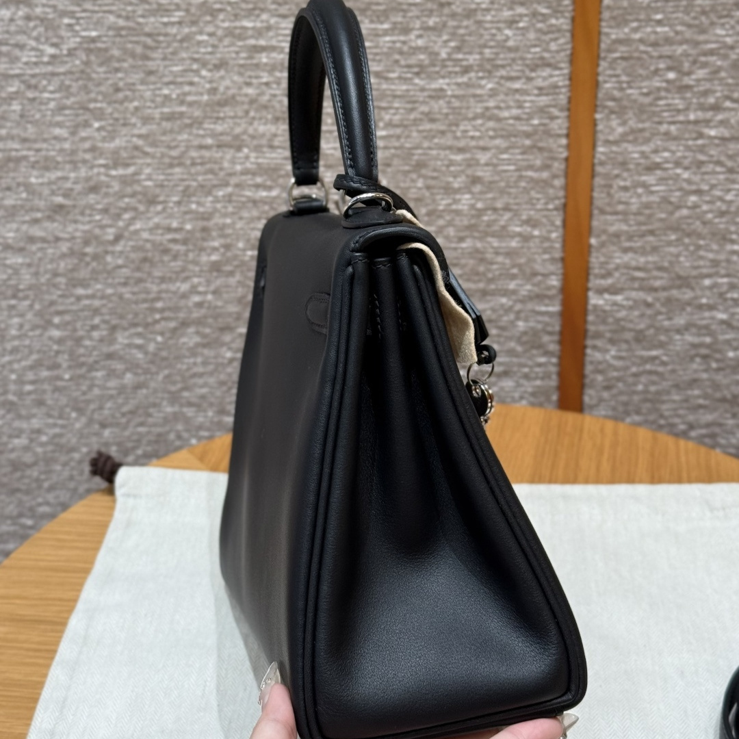 高仿Hermes*Kelly25系列H043220WS89黑色銀扣牛皮純手工