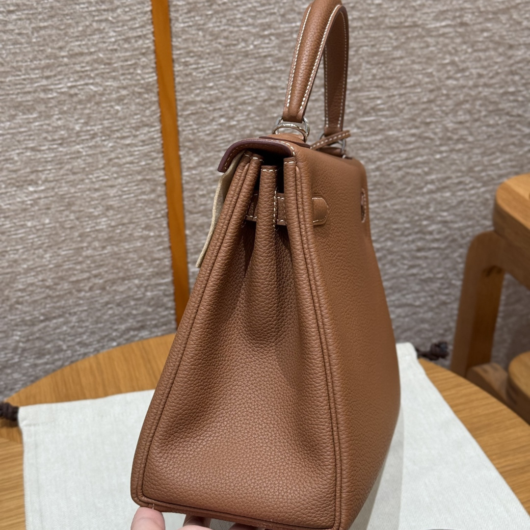 高仿Hermes*Kelly28系列H043230TC37金棕色銀扣牛皮純手工