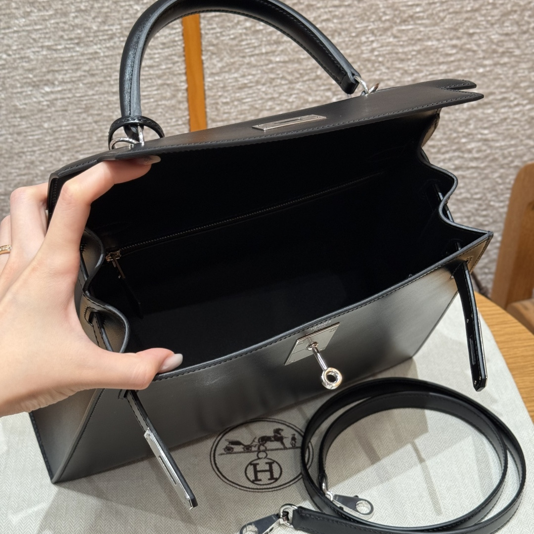 高仿Hermes*Kelly28系列H043130BO89黑色銀扣牛皮純手工