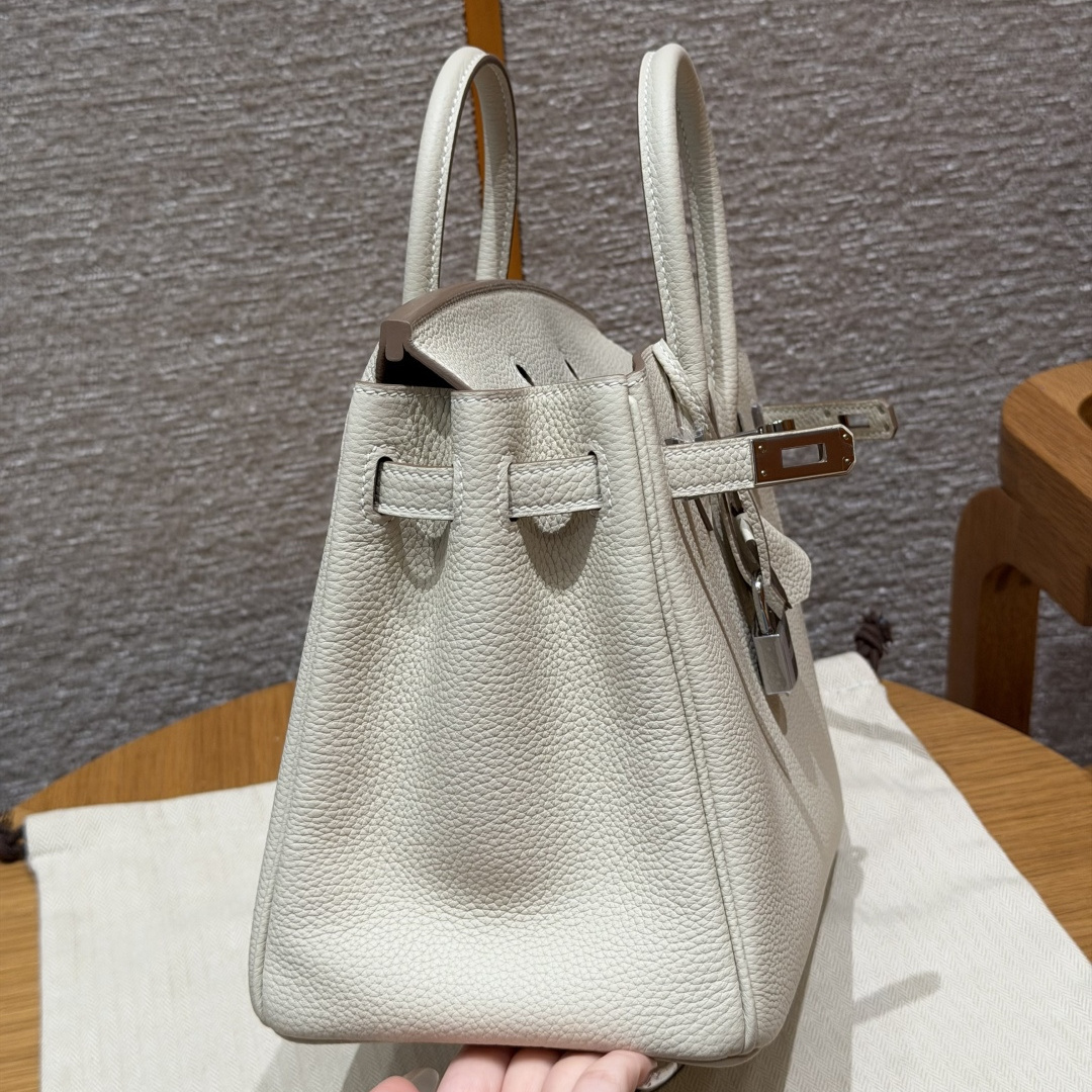 高仿Hermes*Birkin25系列H041344BO1057奶昔白拼波爾多紅牛皮銀扣純手工