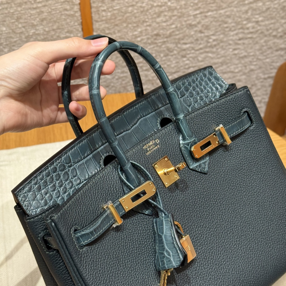 高仿Hermes*Birkin25系列H041344BOCM60松柏綠鱷魚皮拼牛皮金扣純手工