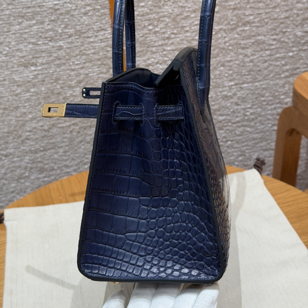 高仿Hermes*Birkin25系列H073178CM37寶石藍鱷魚皮金扣純手工