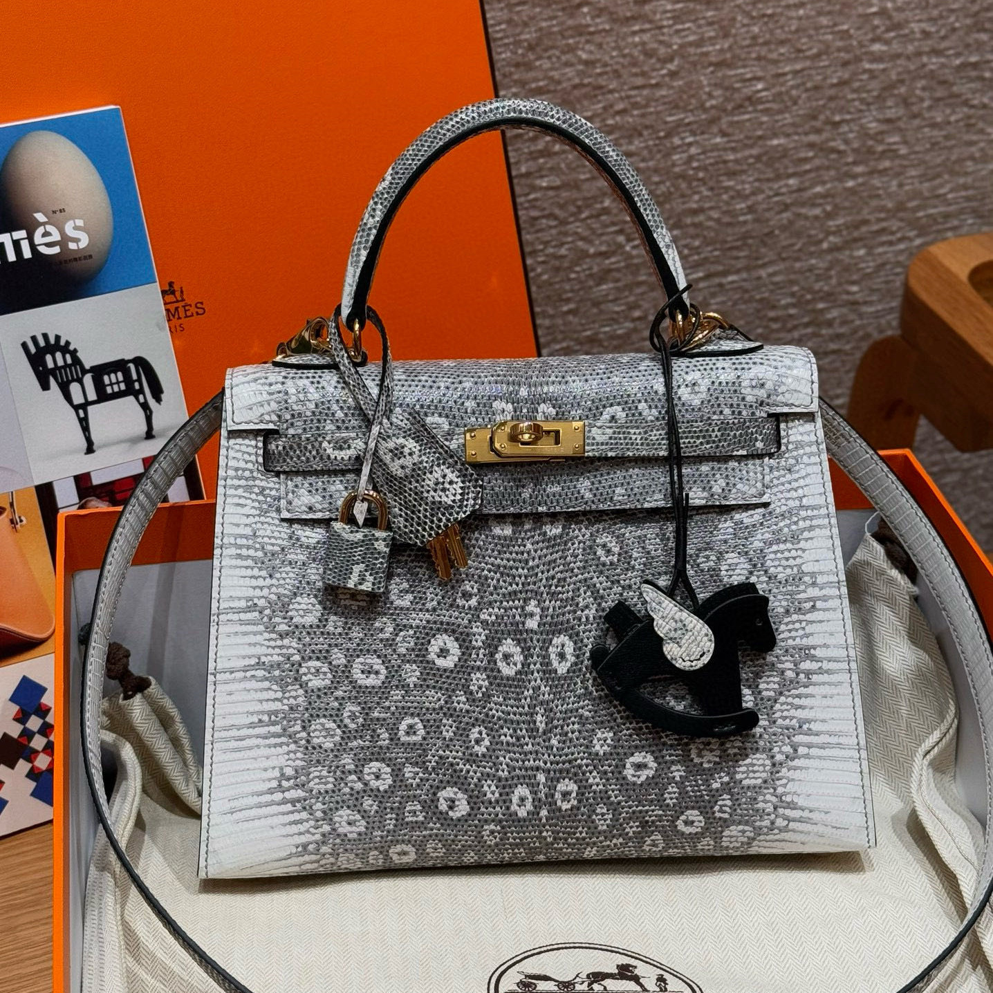 高仿Hermes*Kelly25系列H043110LZ1B原色金扣蜥蜴皮純手工