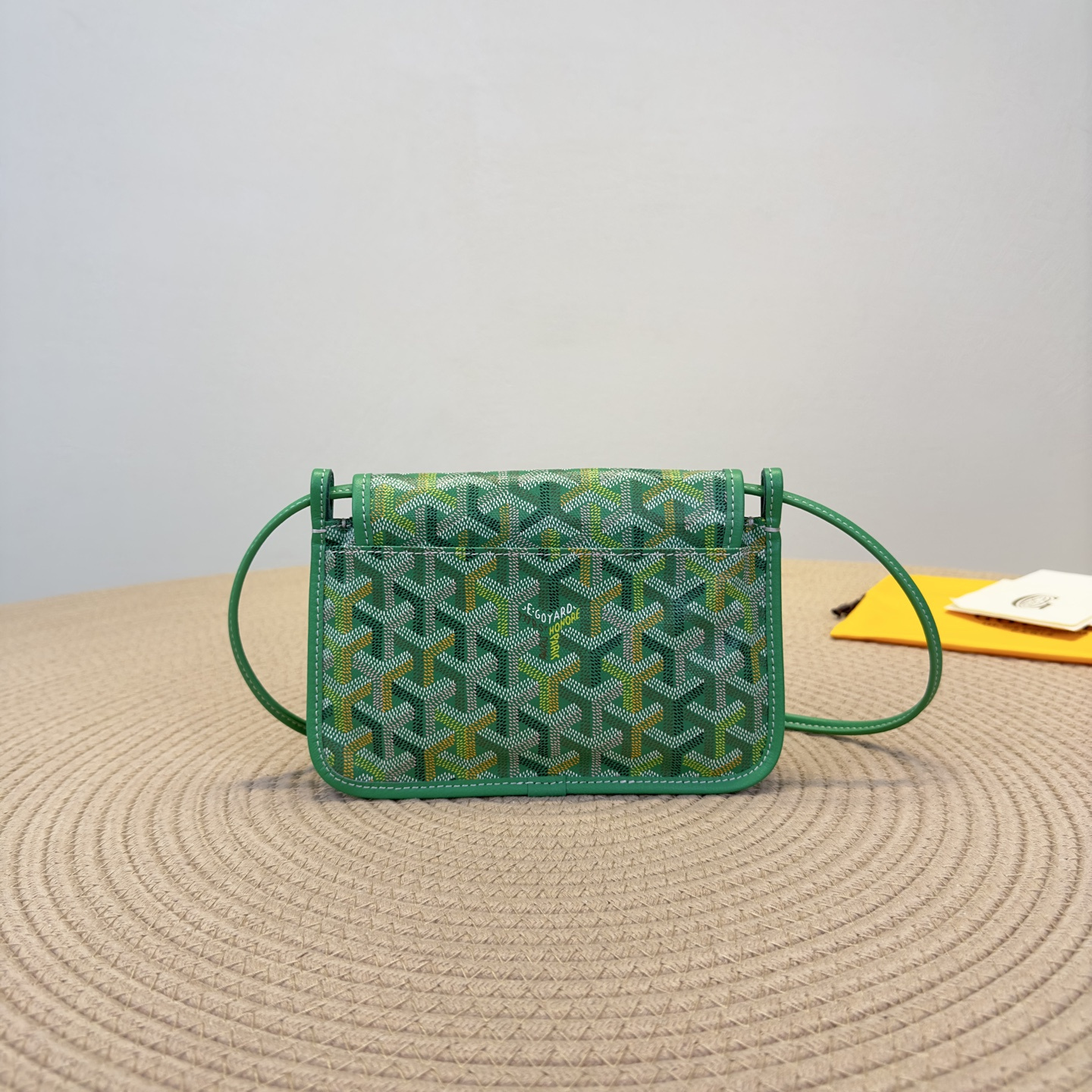 高仿Goyard*Plumet系列72CL69P信封包草地綠純原版本