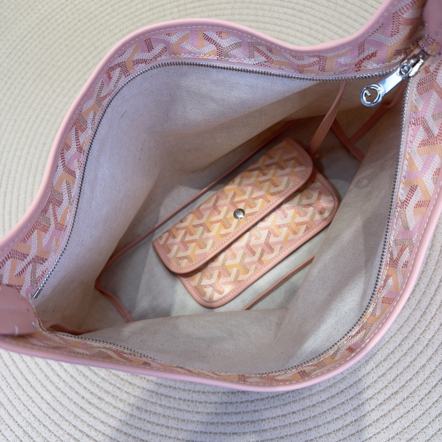 高仿Goyard*Hobo系列Boheme74CL42P購物袋櫻花粉大號純原版本