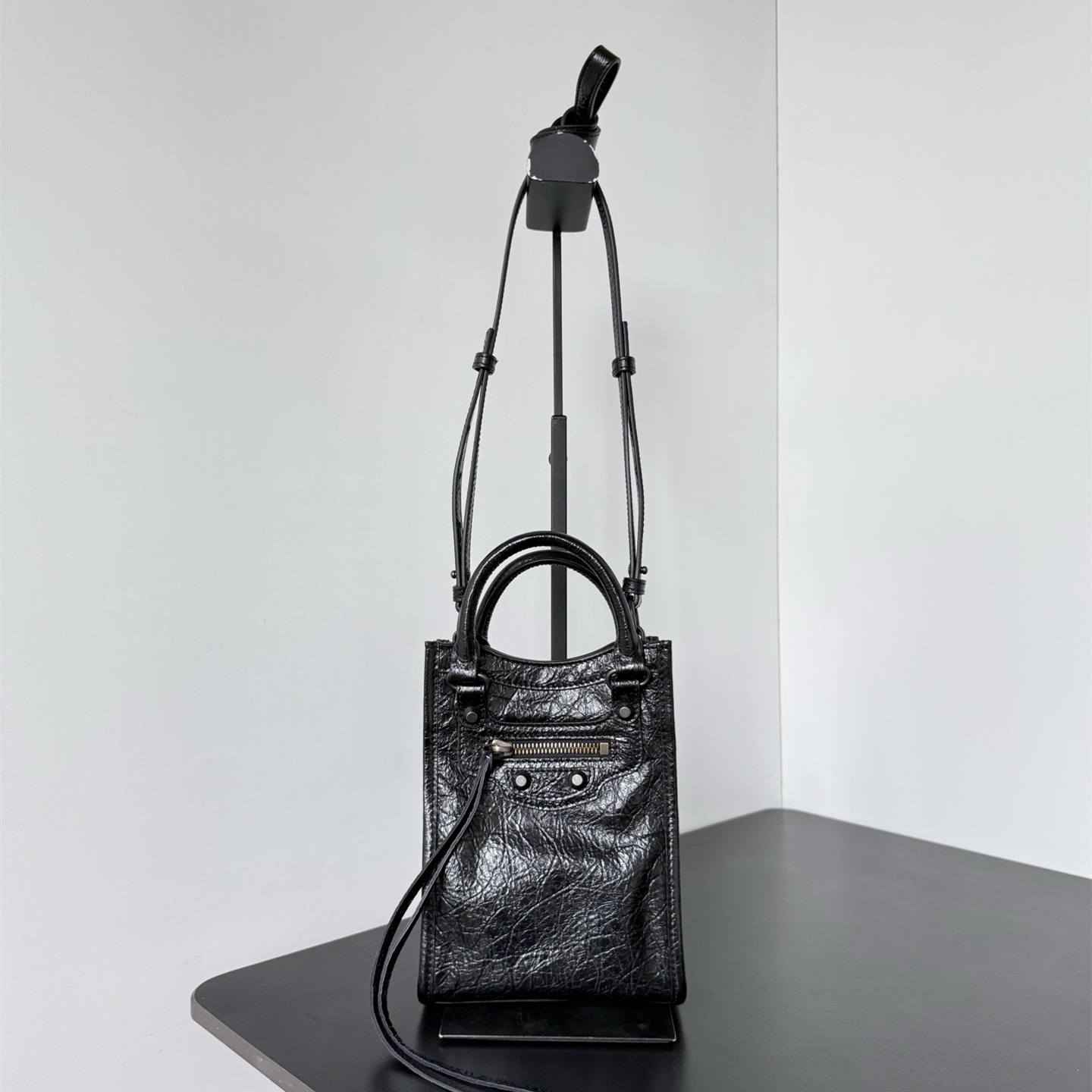 高仿Balenciaga*LeCity系列FY1000手機包小羊皮黑色純原版本