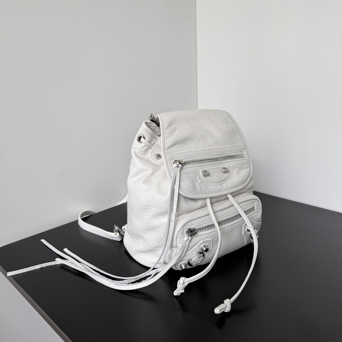 高仿Balenciaga*LeCity系列WL9104雙肩包羊皮光學白Mini純原版本