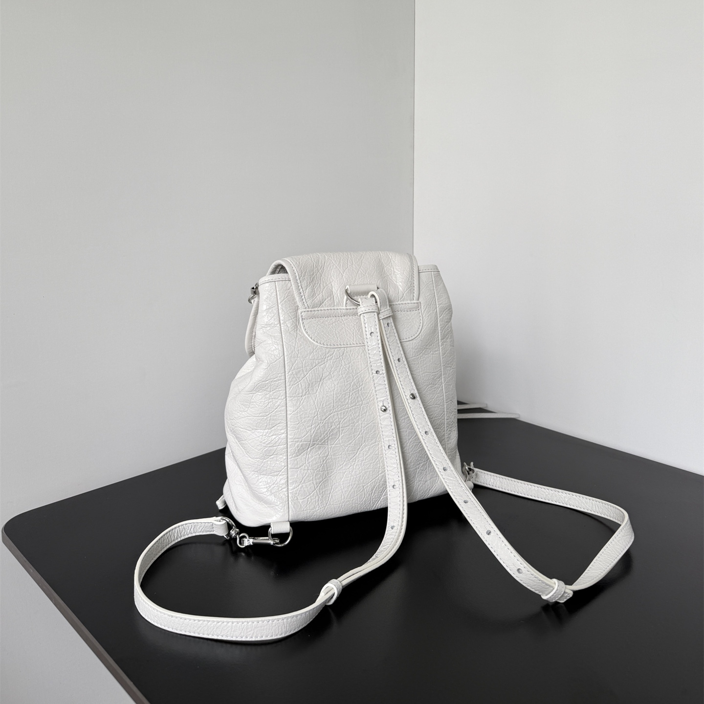 高仿Balenciaga*LeCity系列WL9104雙肩包羊皮光學白Mini純原版本