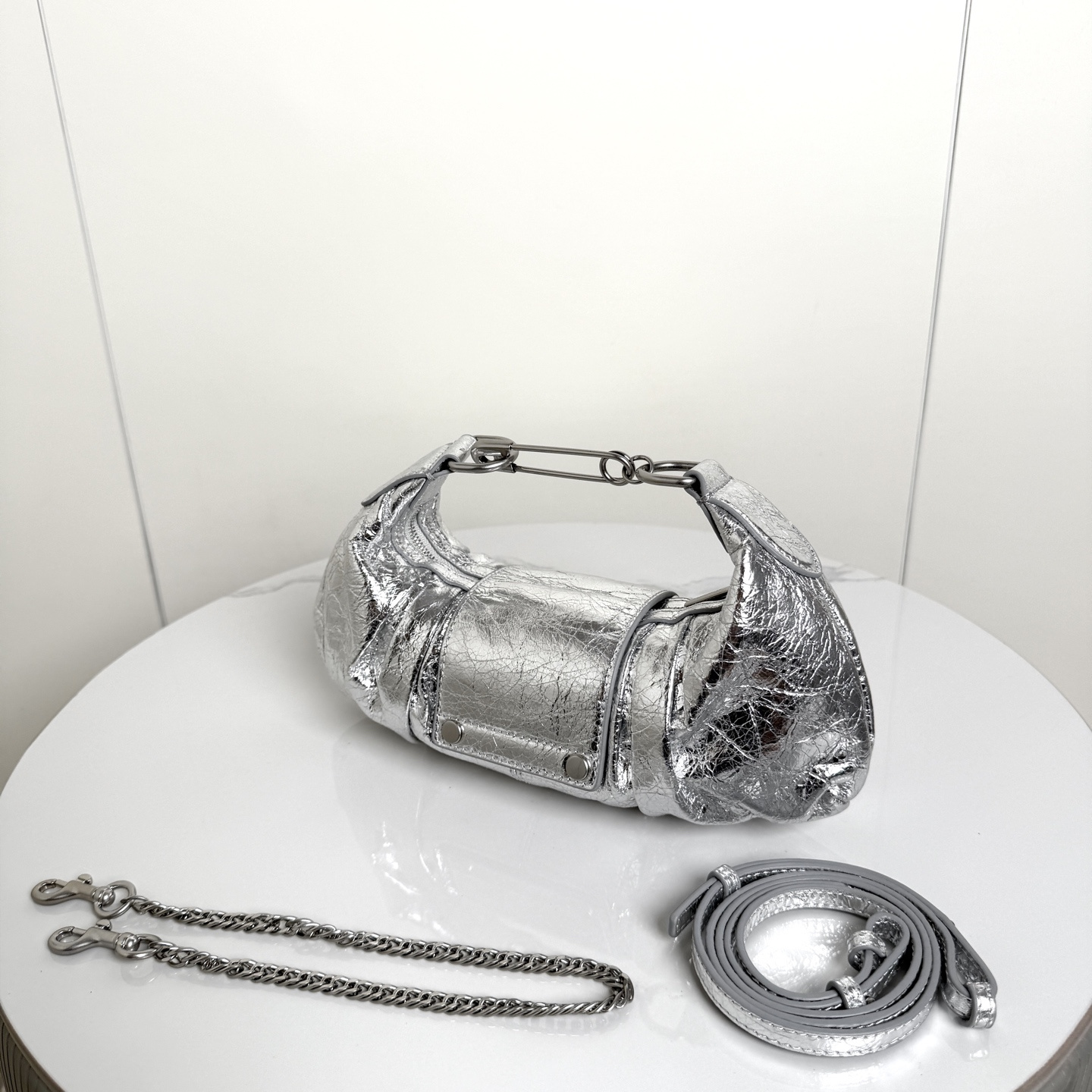 高仿Balenciaga*Pamela系列7U8122單肩包羊皮銀色小號純原版本