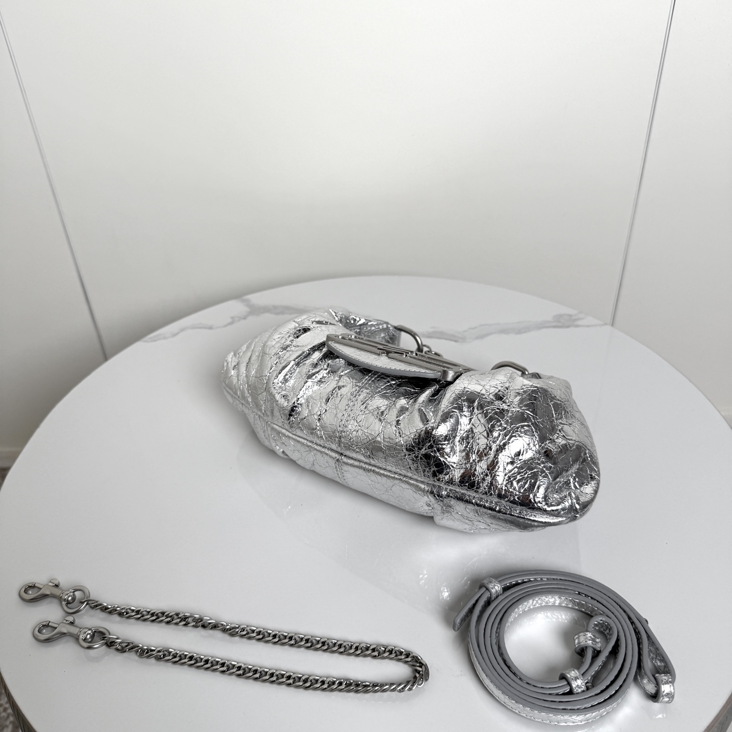 高仿Balenciaga*Pamela系列7U8122單肩包羊皮銀色小號純原版本