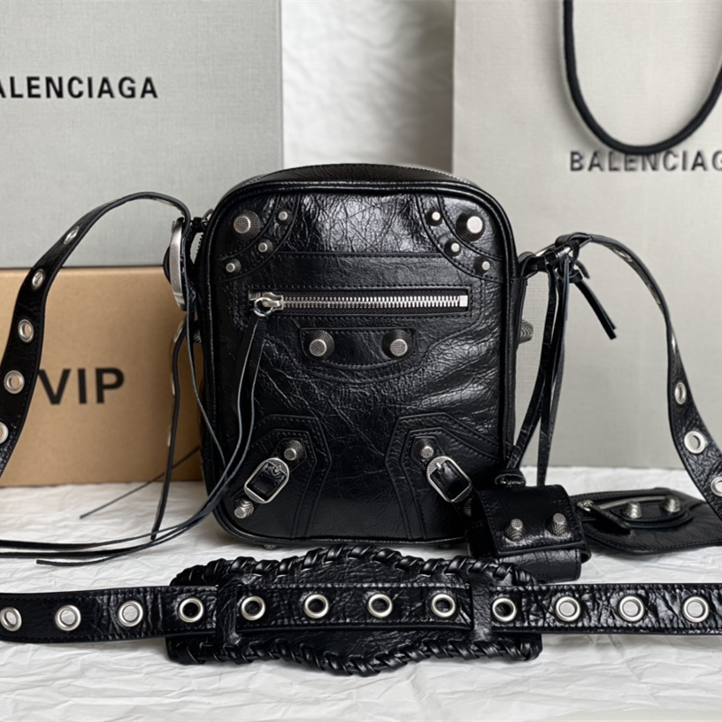 高仿Balenciaga*LeCagole系列5210KR相機包羊皮黑色小號純原版本